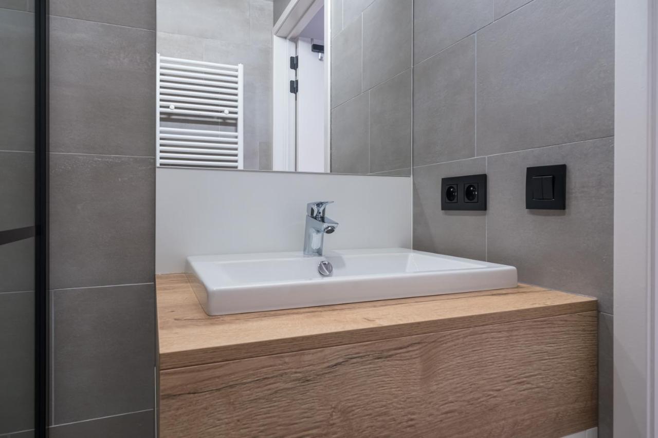 ميدل كيرك Belcasa Mar Suites & Lofts Aparthotel المظهر الخارجي الصورة